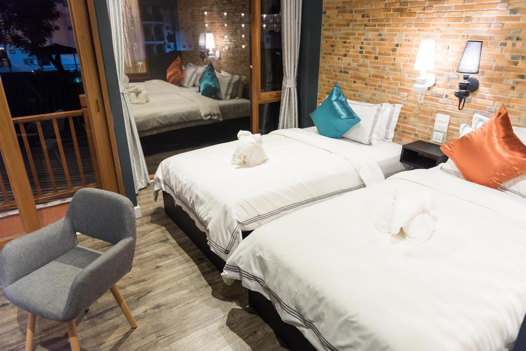 Joyful Thai Boutique Hotel Чиангмай Экстерьер фото